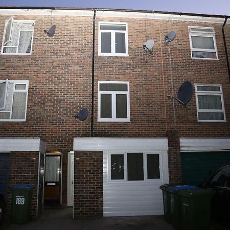 A A Guest Rooms Woolwich 런던 외부 사진