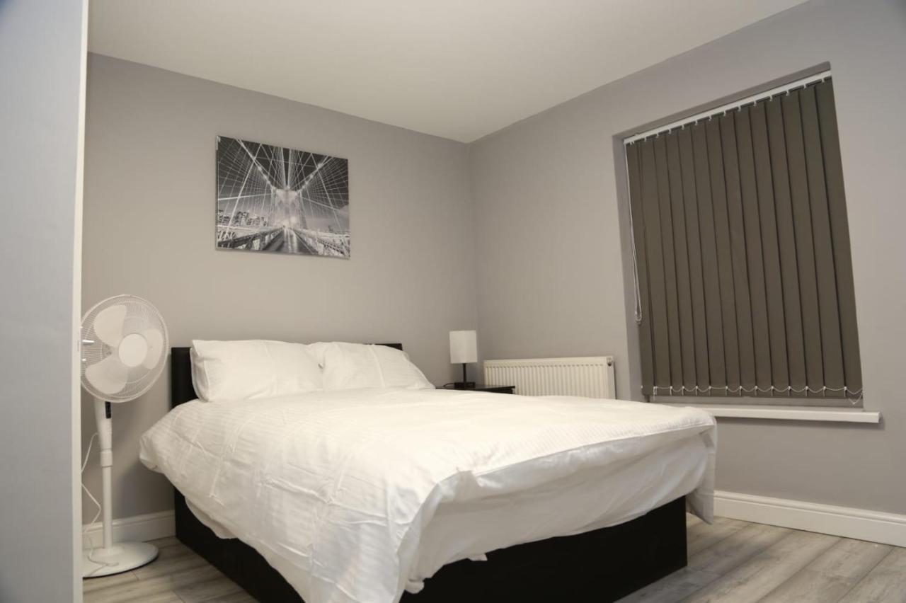 A A Guest Rooms Woolwich 런던 외부 사진
